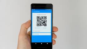 Как считывать QR-код смартфоном в Фианит-Ломбард